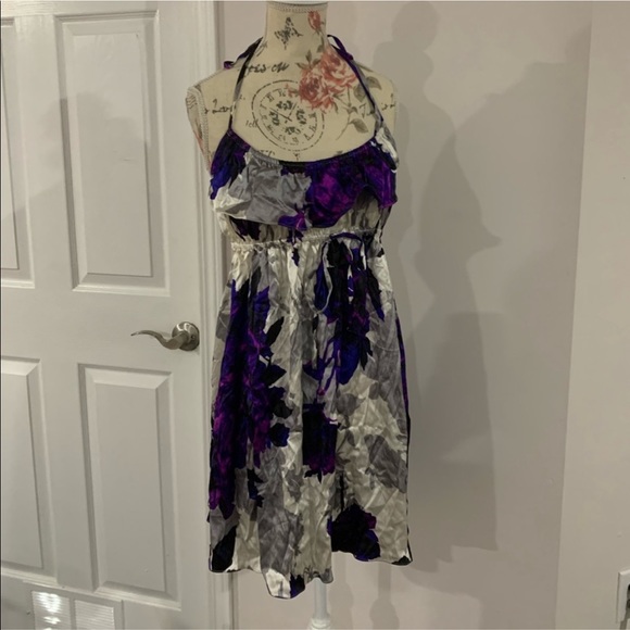 Beautiful silk Marciano dress! - Picture 2 of 6